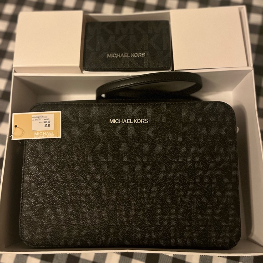 Michael Kors Gift Set